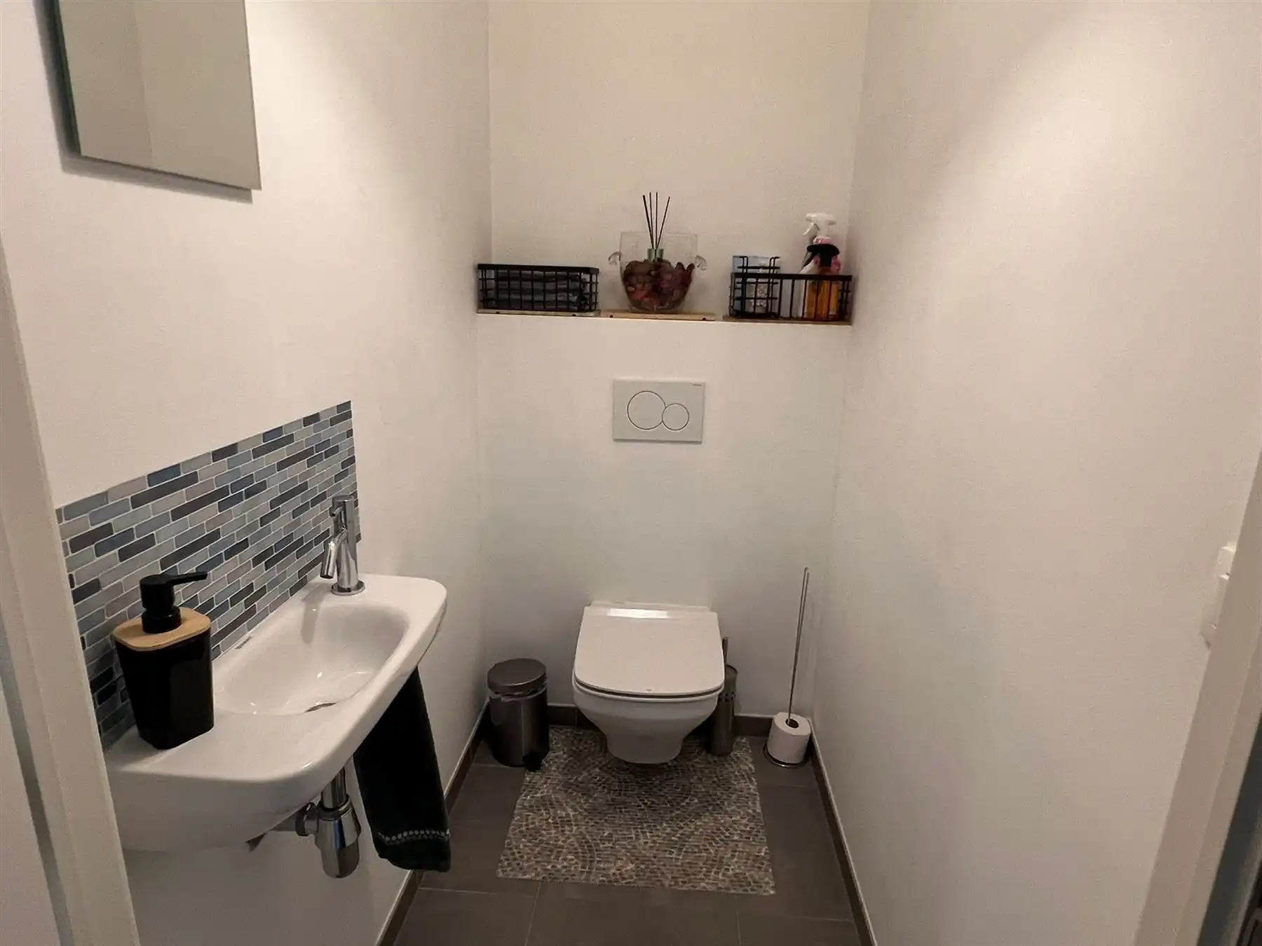 Comfortabel wonen met zicht op groen : 2 slaapkamers, terras en garage inbegrepen foto 11