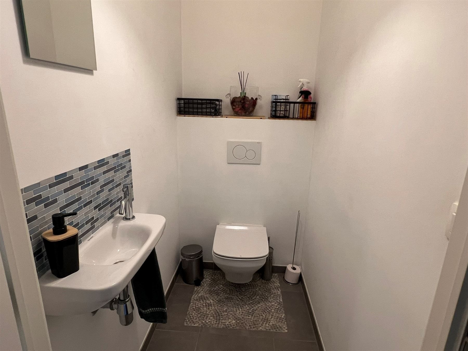 Comfortabel wonen met zicht op groen : 2 slaapkamers, terras en garage inbegrepen foto 11