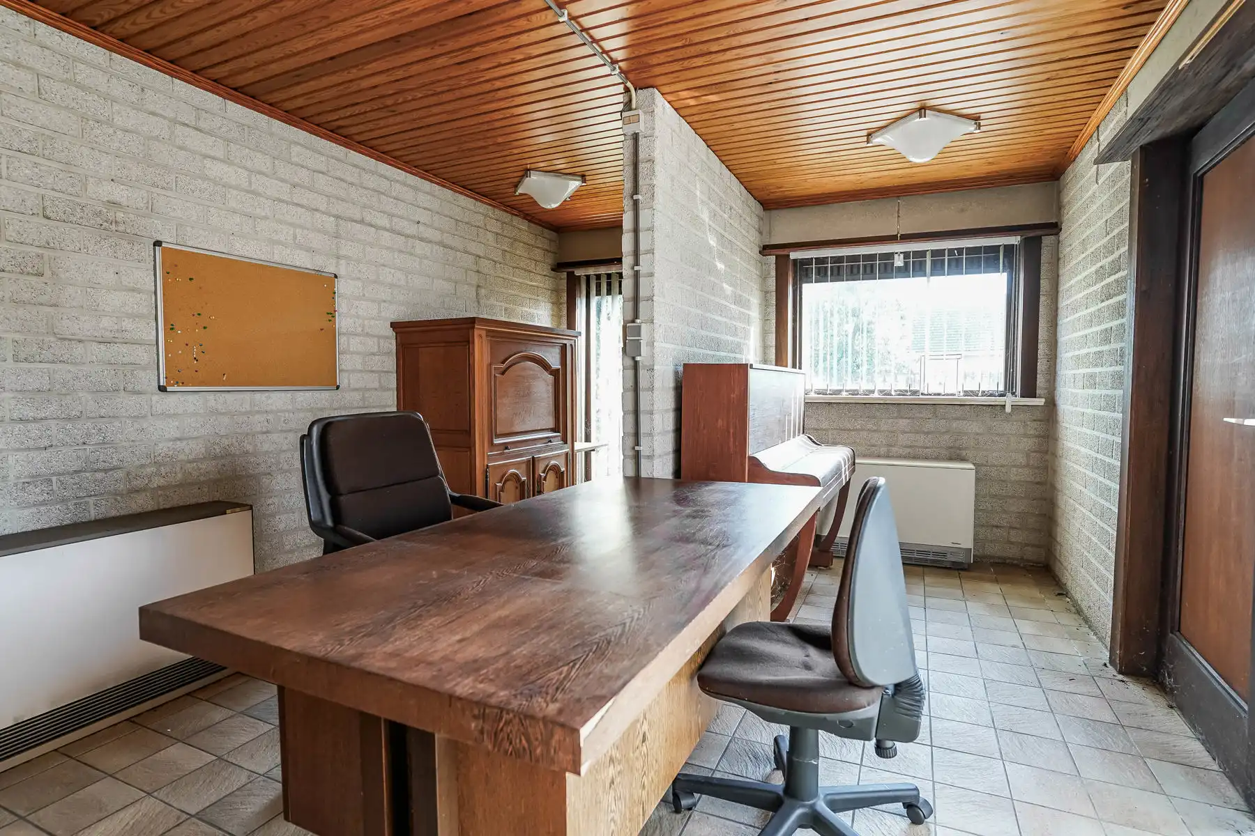 Te renoveren, vrijstaande woning op een perceel van 1070 m² foto 33