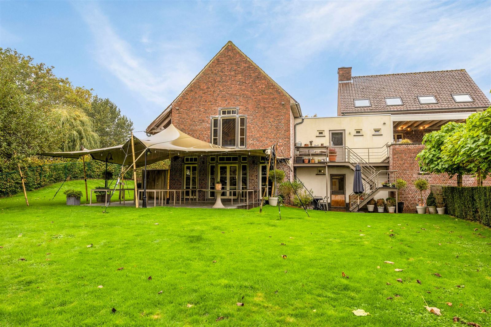 Horeca-zaak met woonst op toplocatie te koop te Gooik foto 17