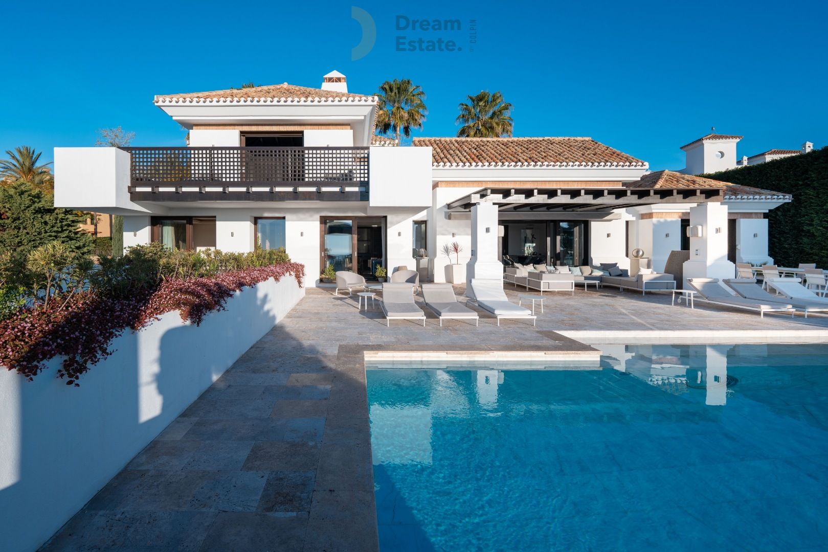 Deze vorstelijke luxe villa ligt majestueus in Los Flamingos, Benahavis. foto 17