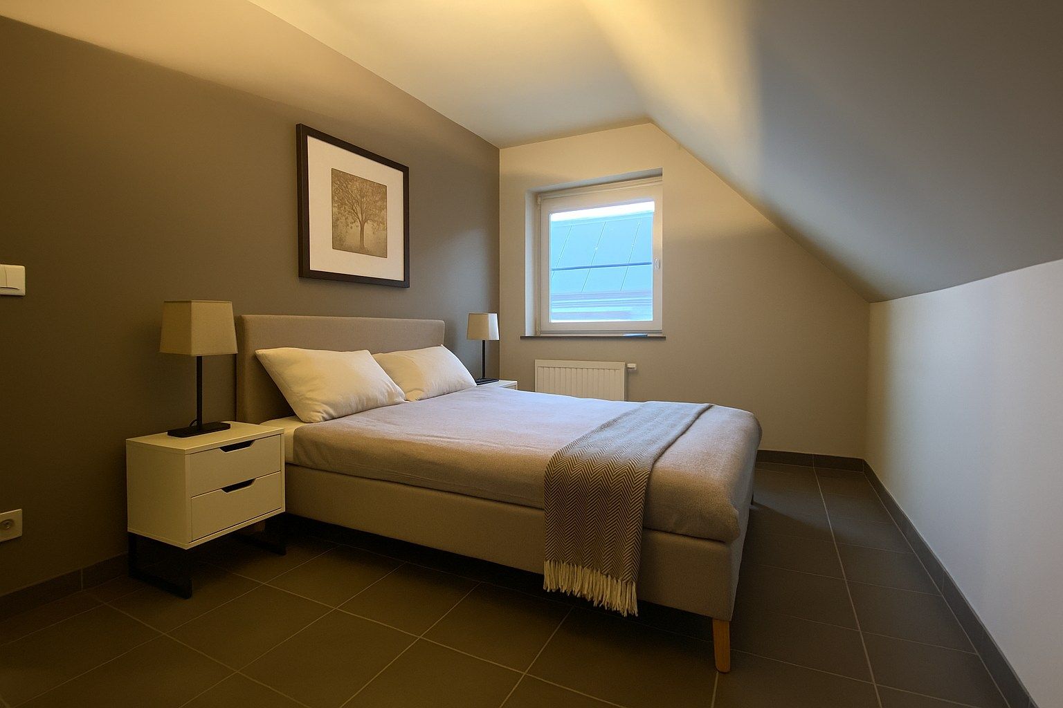 INSTAPKLARE ALLEENSTAANDE WONING MET 3 SLPKS | TUIN EN GARAGE foto 10