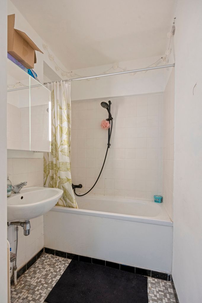 Instapklaar 2-slaapkamerappartement met panoramisch uitzicht foto 10