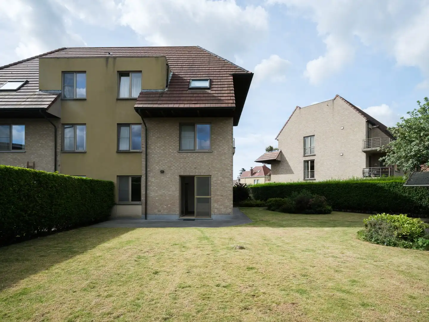Instapklaar gelijkvloers appartement met 2 slaapkamers en zonnige privétuin foto 12