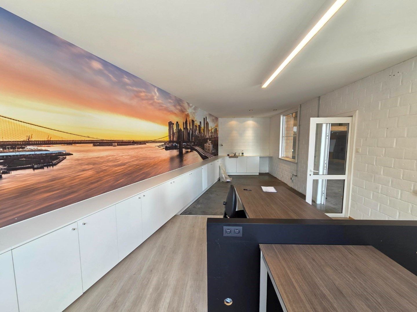 Opslagruimte van 555m² met bureel foto 16
