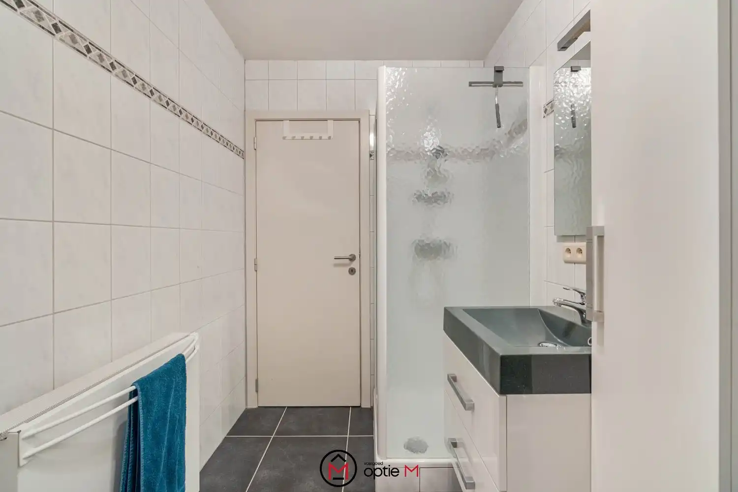 Instapklaar, rustig gelegen appartement te koop in Hasselt foto 16