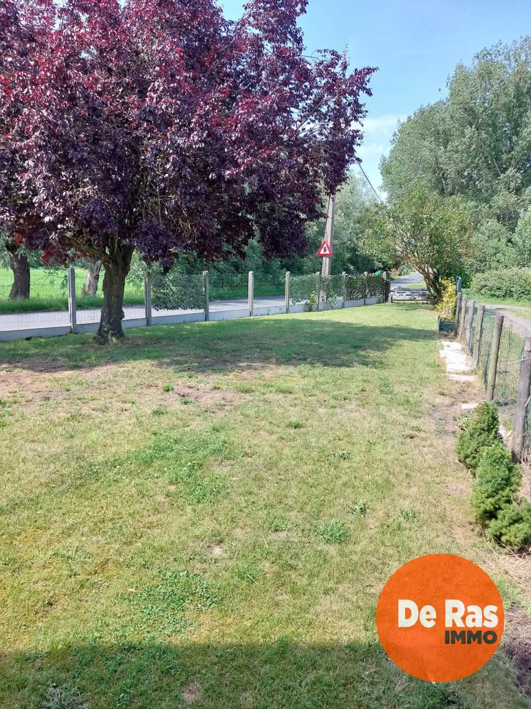 LOKEREN - Te renoveren woning met 2 slpks, garage en tuin foto 5
