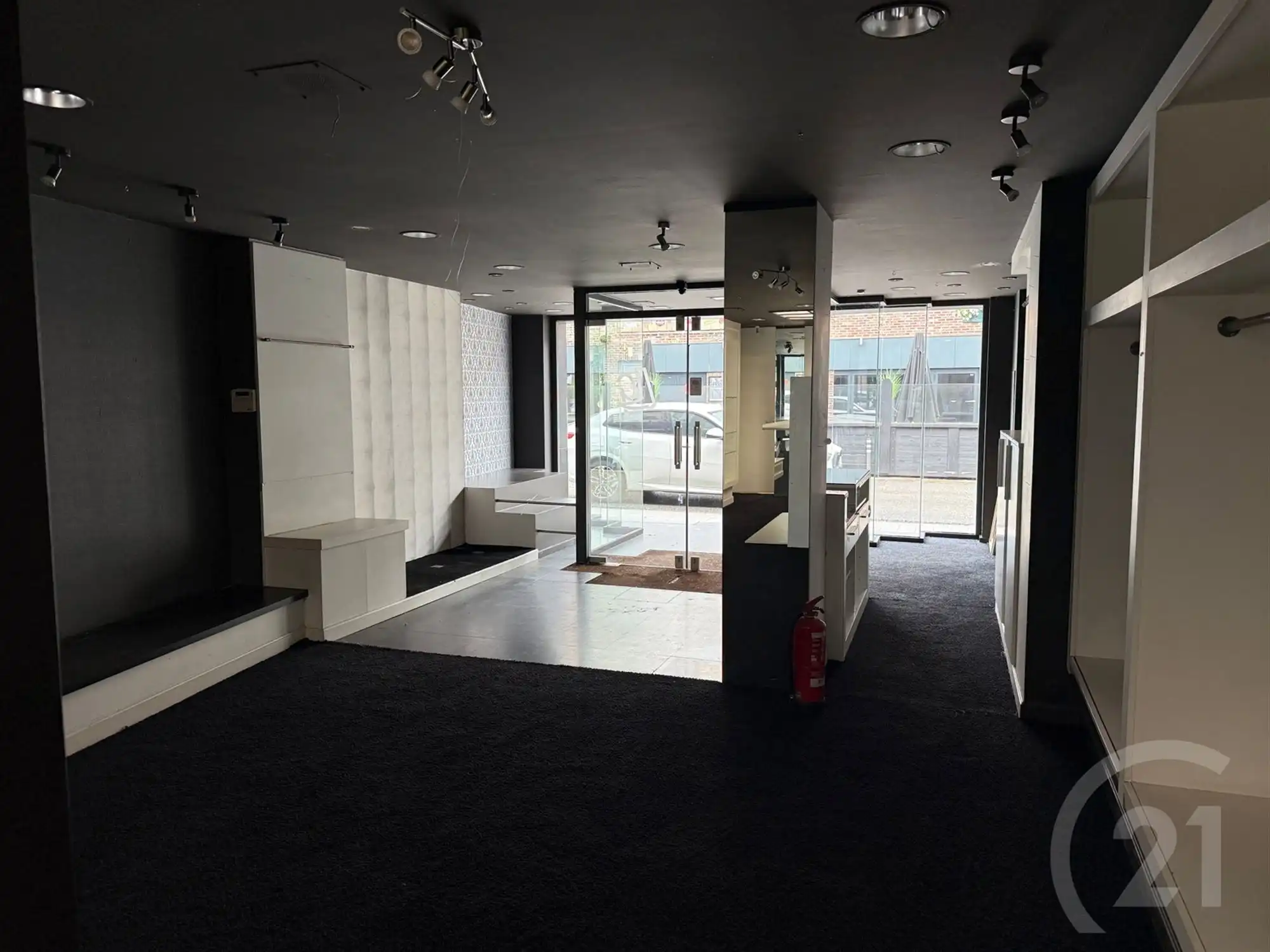 Te renoveren handelspand in het centrum van Tremelo! foto 11