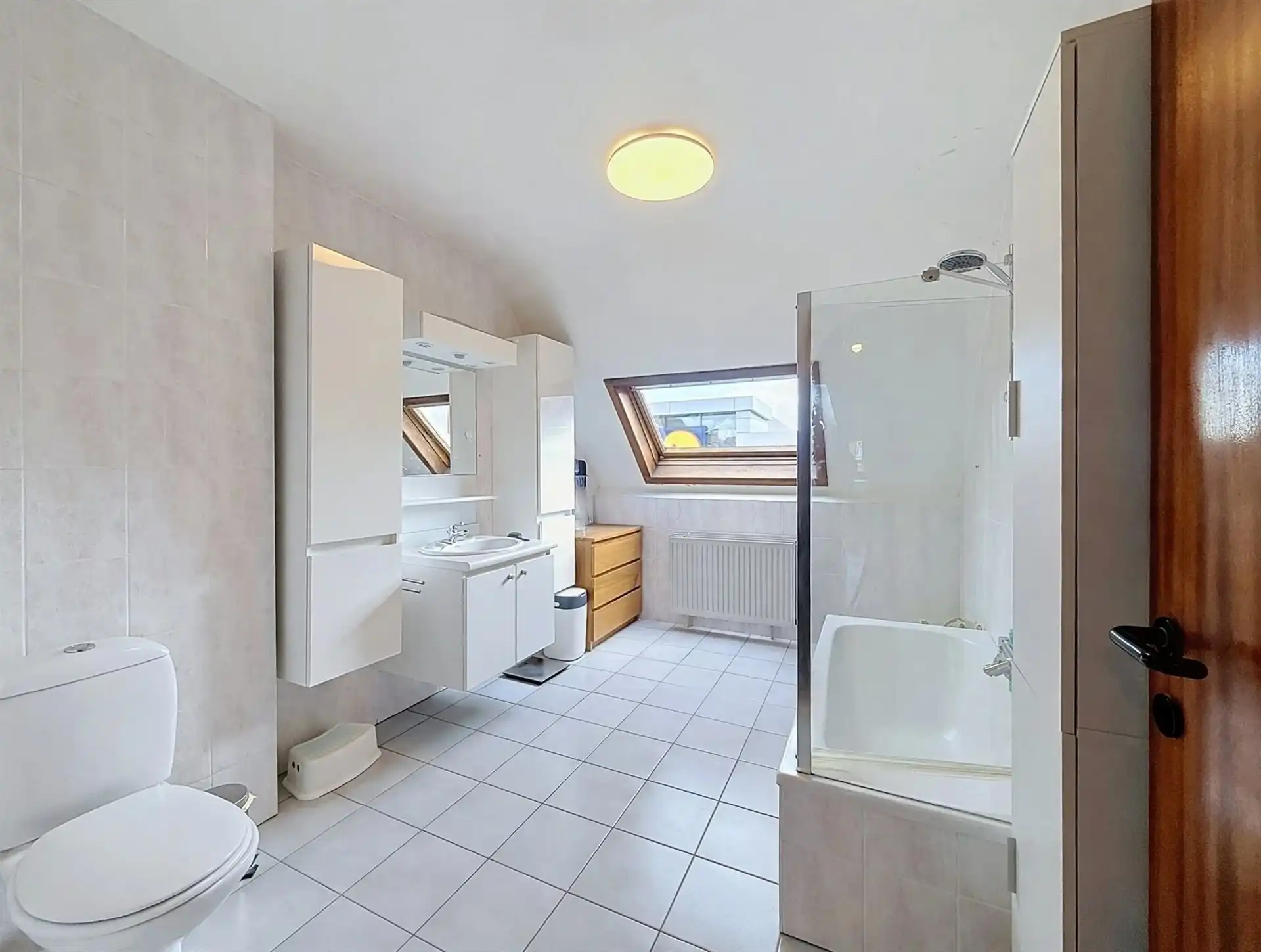 Ruime gezinswoning met 5 slaapkamers, EPC B en 203 m² bewoonbare oppervlakte in een doodlopende straat! foto 11