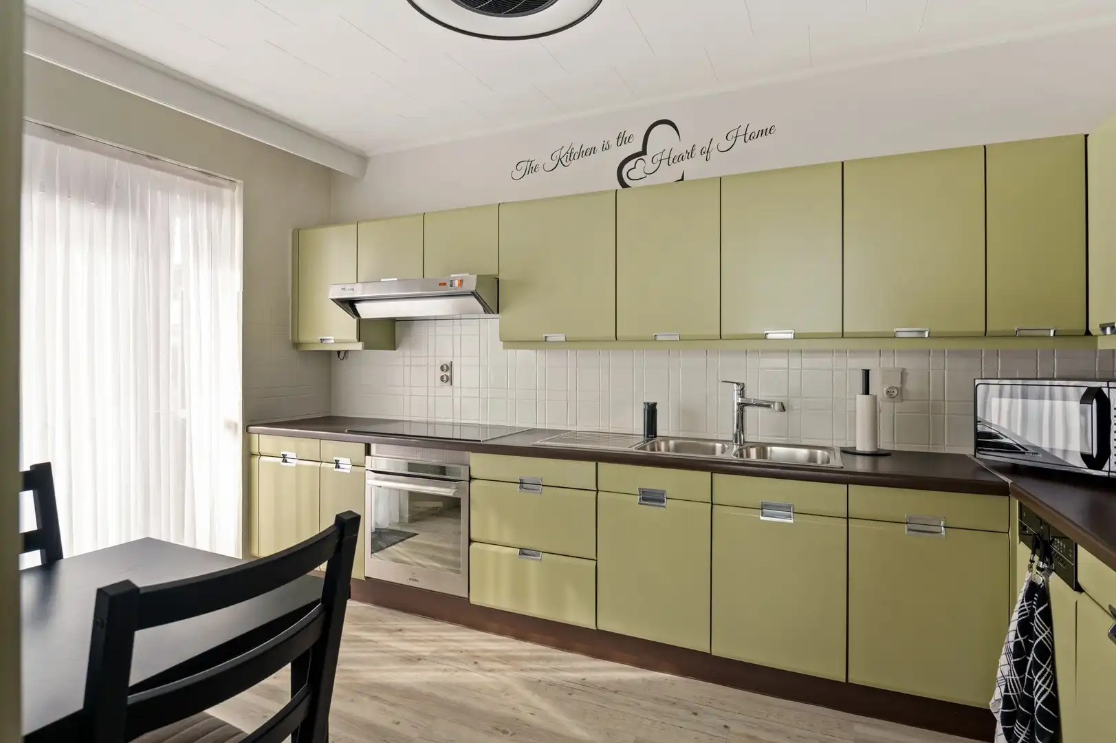 Ruim en lichtrijk app met parkzicht in Merksem foto 5