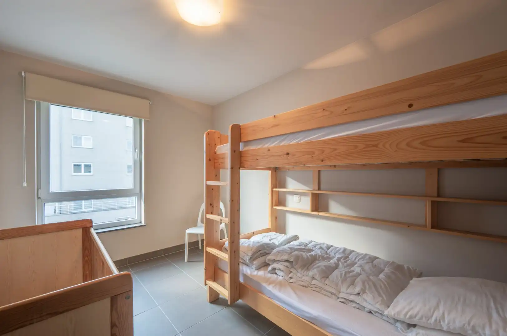 Instapklaar 2-slpk appartement nabij jachthaven Zeebrugge foto 7