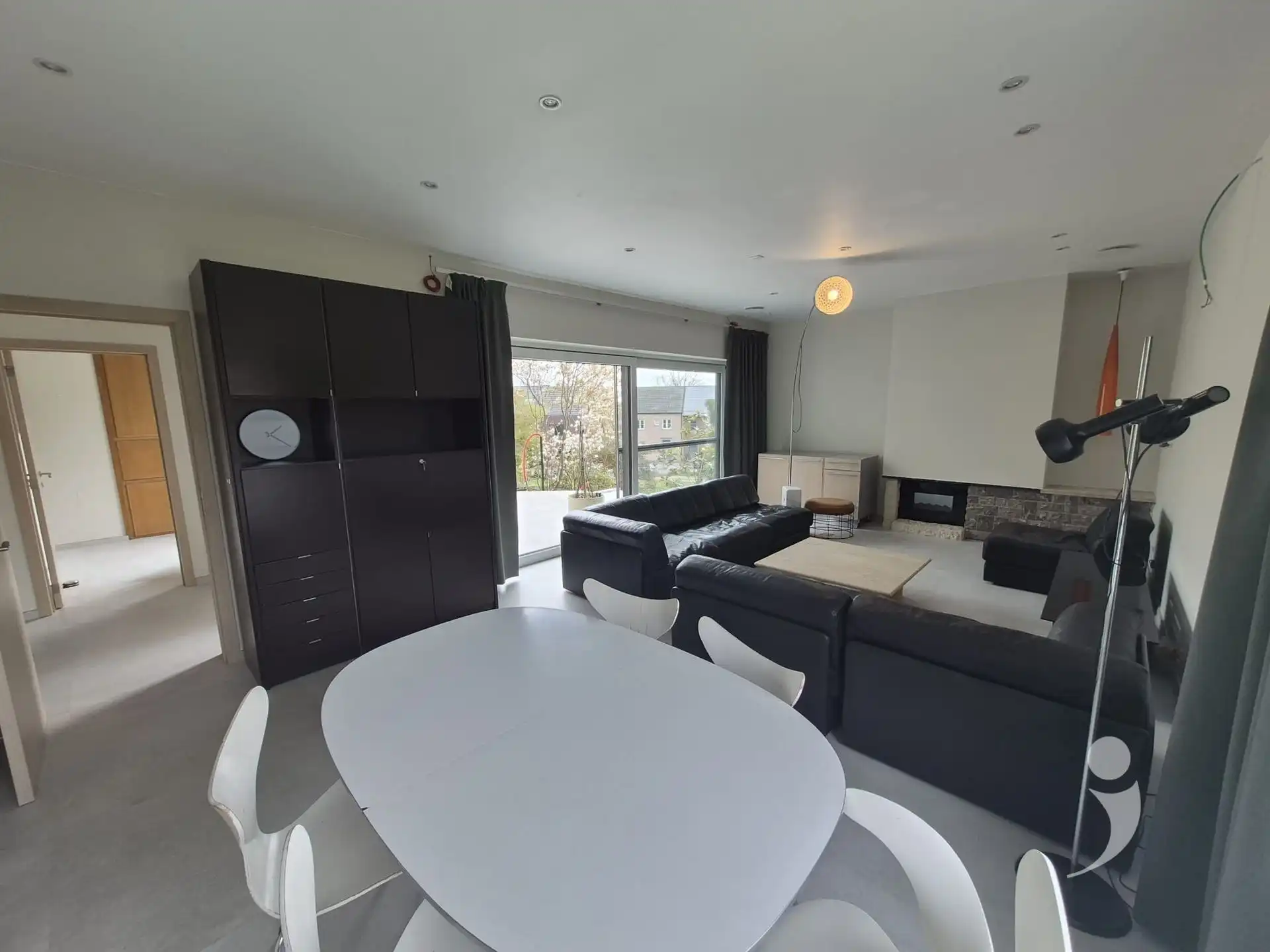 Gerenoveerde villa foto 24