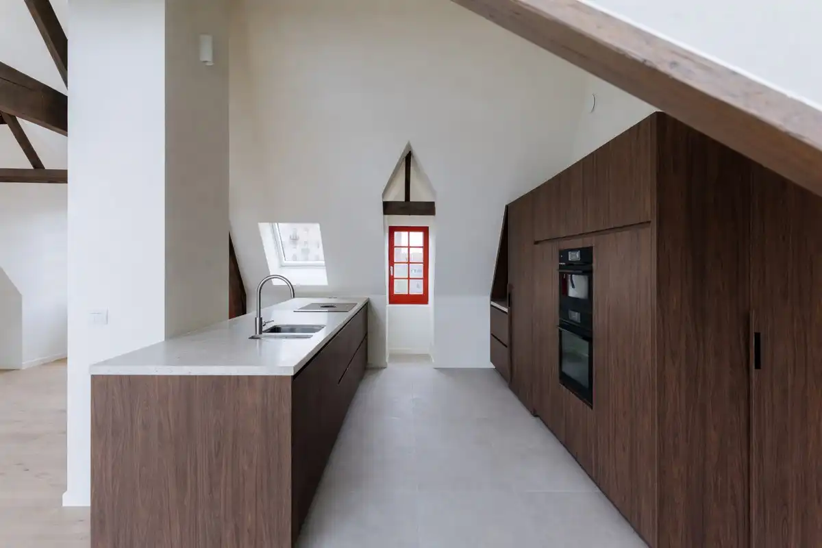 Sfeervol wonen te Brugge in een historisch gebouw foto 21