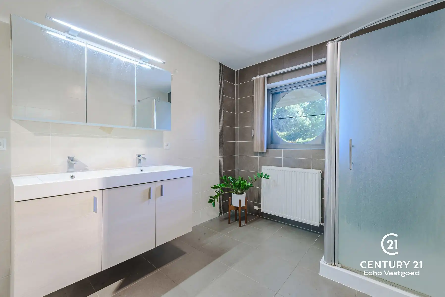 Stijlvol gelijkvloers appartement met terras in Kasterlee foto 8