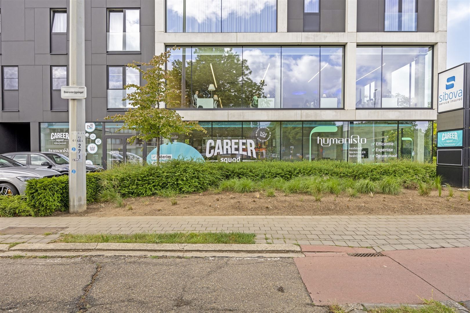 TE HUUR: strategisch gelegen kantoorruimte in Hasselt! foto 2