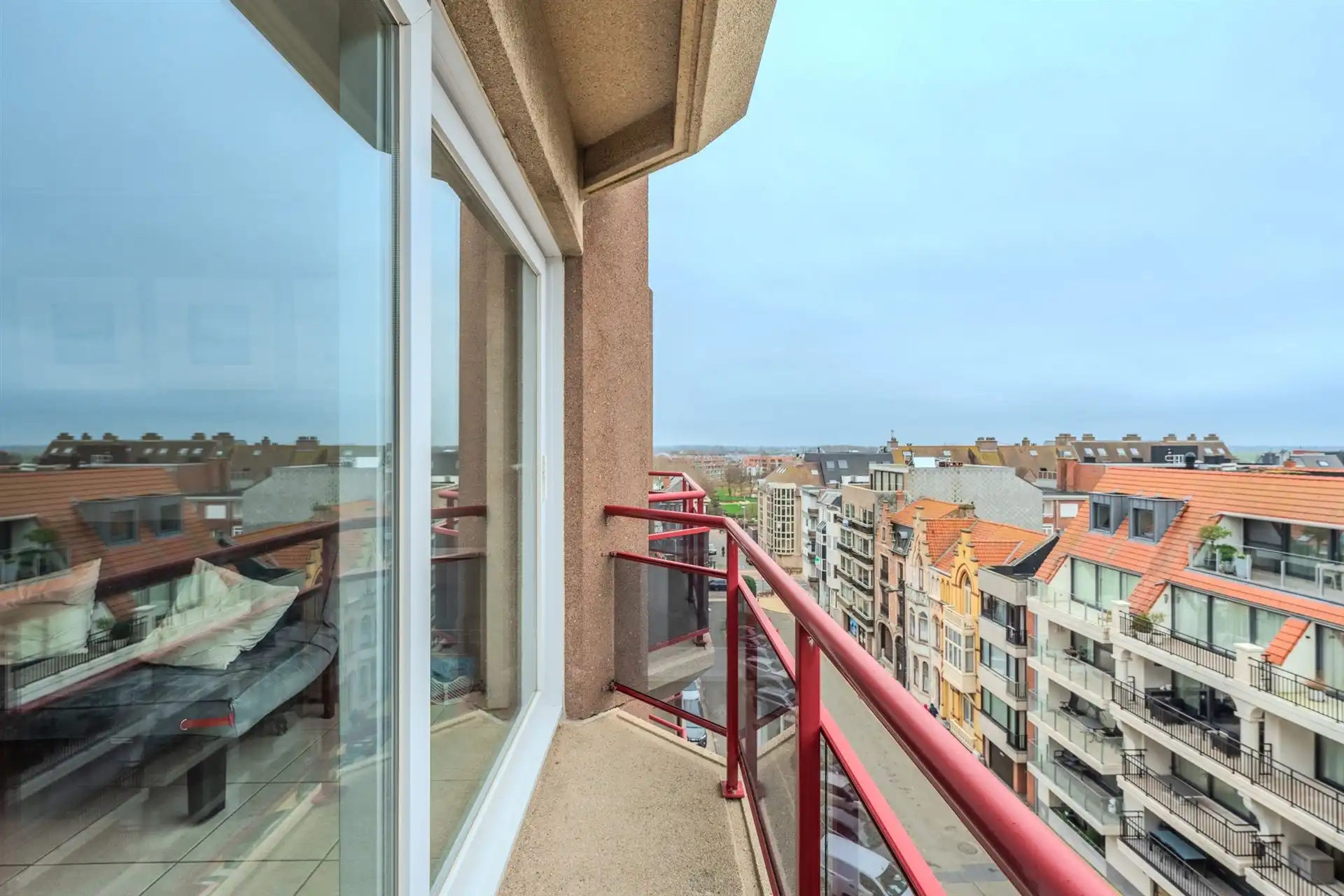 Instapklare studio met zijdelings zeezicht foto 14