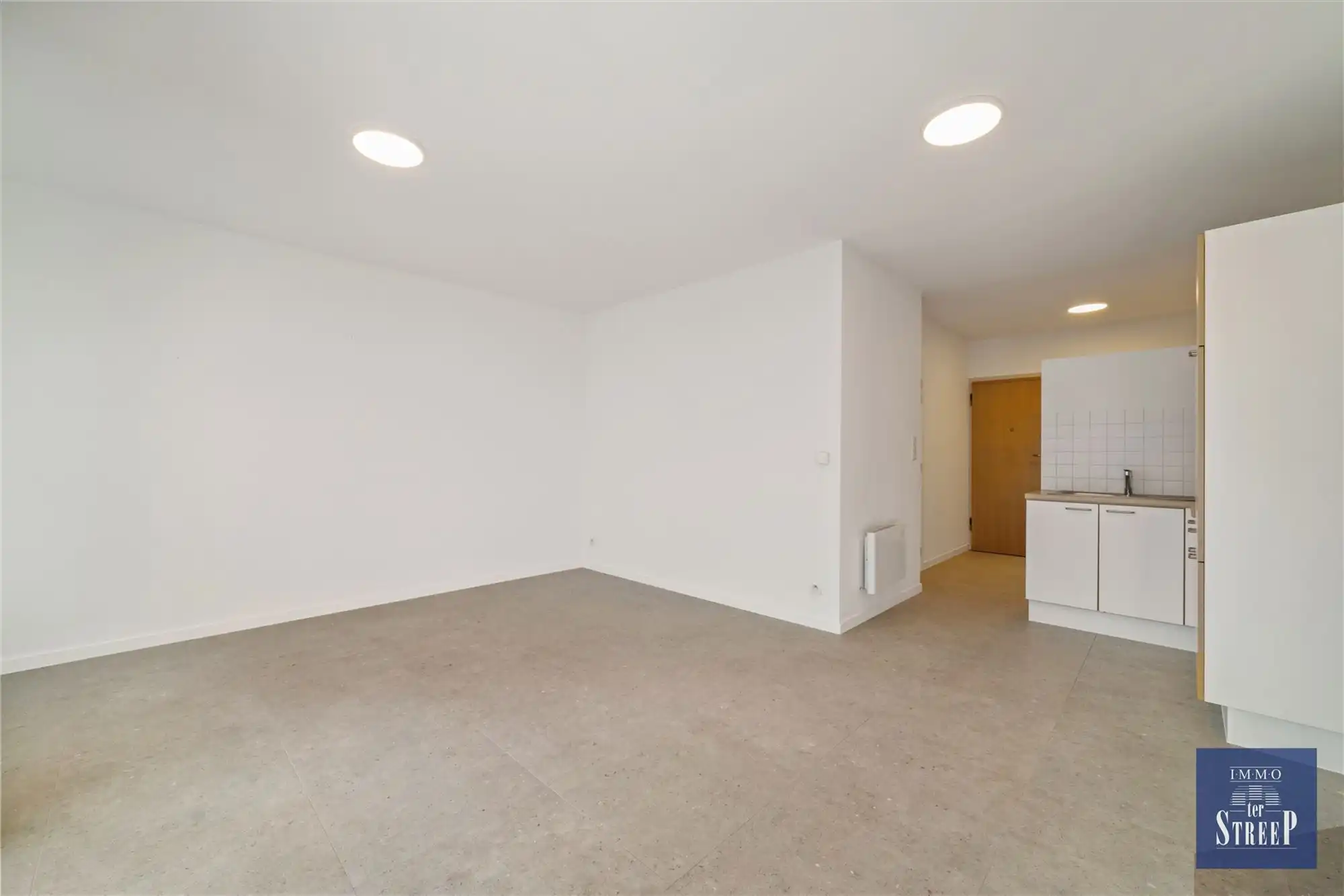 Ruime studio in het centrum van Oostende foto 8