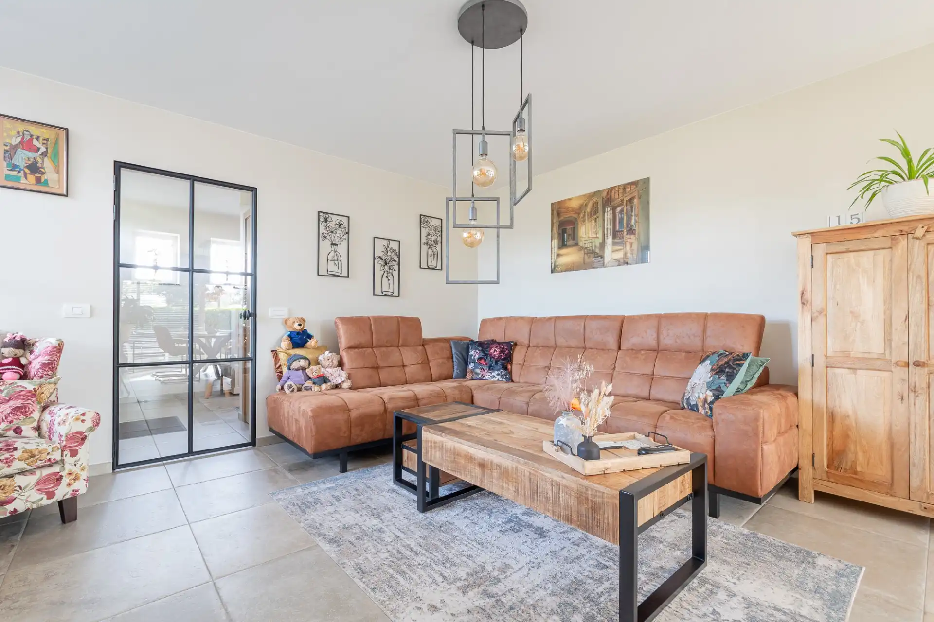 Verrassend ruime woning met 4 slaapkamers foto 5