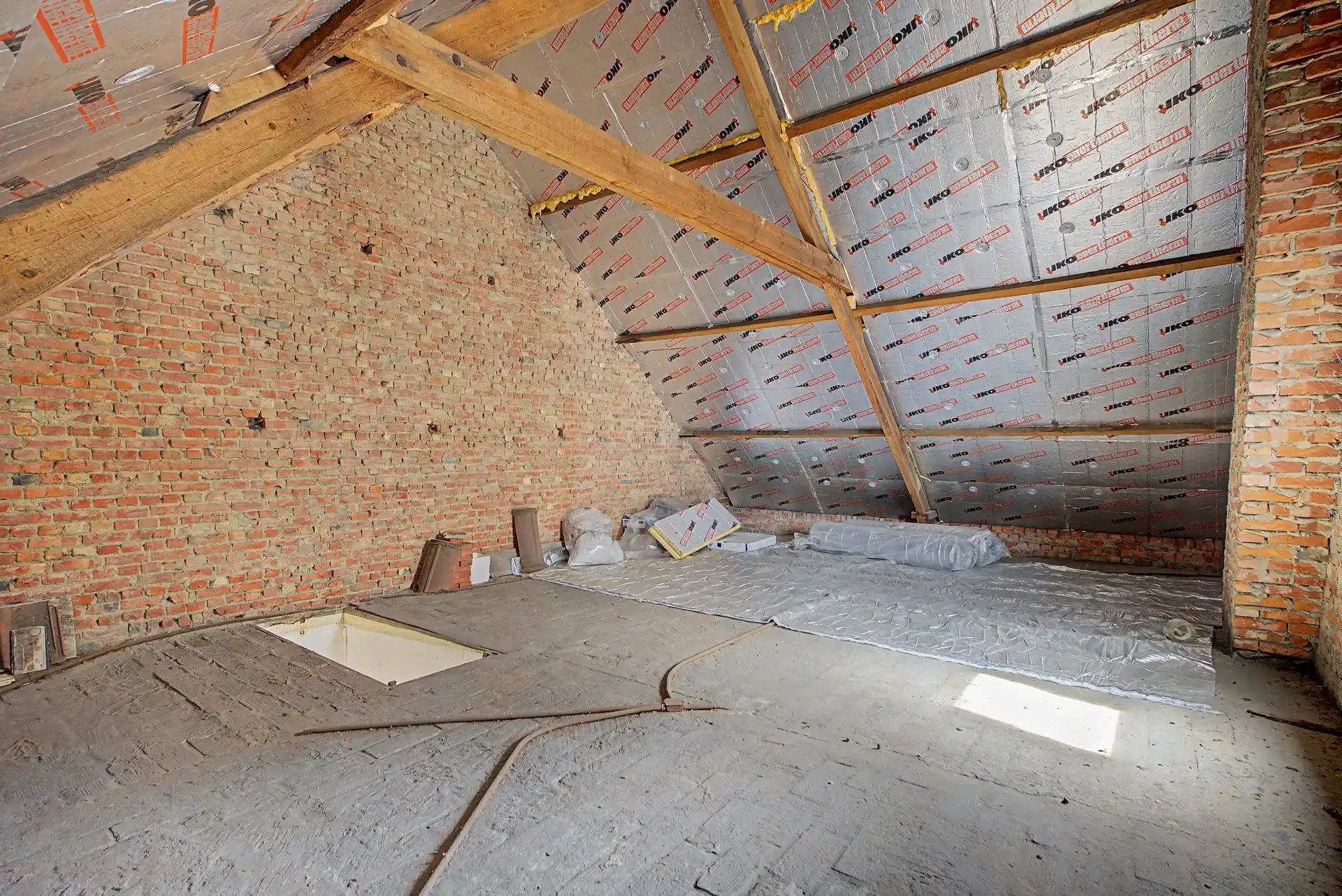 Te renoveren woning met potentieel foto 15