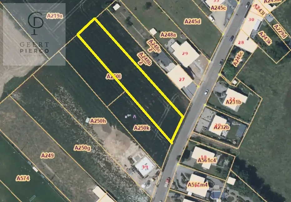 Belle terrain à bâtir foto {{pictureIndex}}