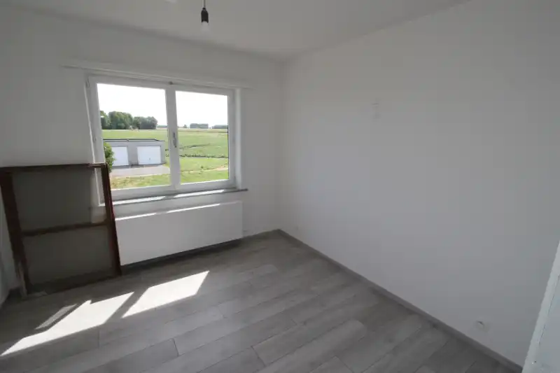 Volledig vernieuwd 2 slpk app.  in kleinschalige residentie foto 10