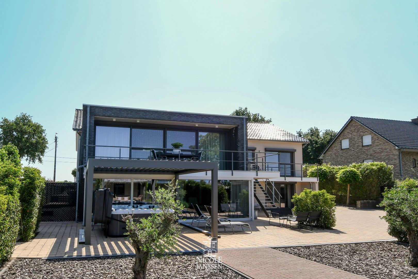 Luxueus en ruim ingedeelde villa in het mooie Aldeneik  foto 37