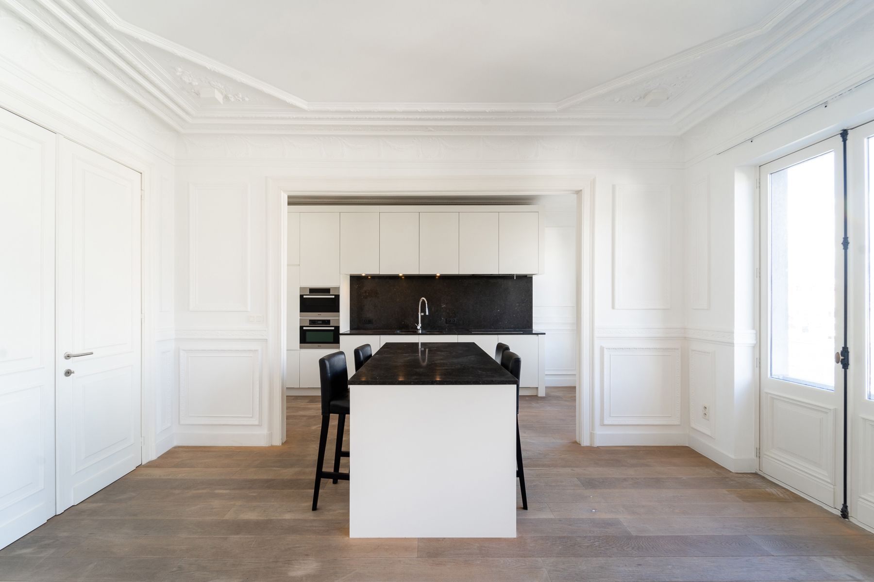 Prachtig historisch 3slpk/2bk appartement op de Meir foto 6