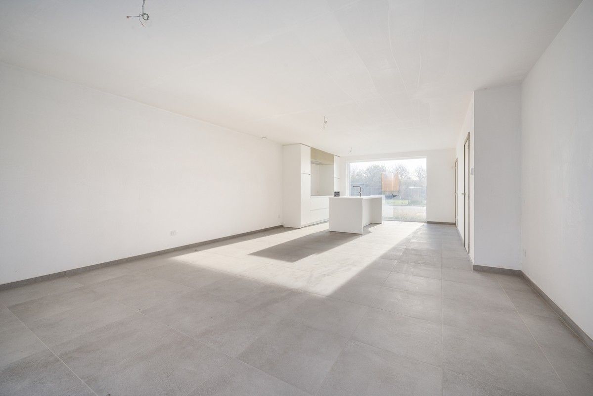 Moderne nieuwbouwwoning gelegen in Rumbeke foto 6