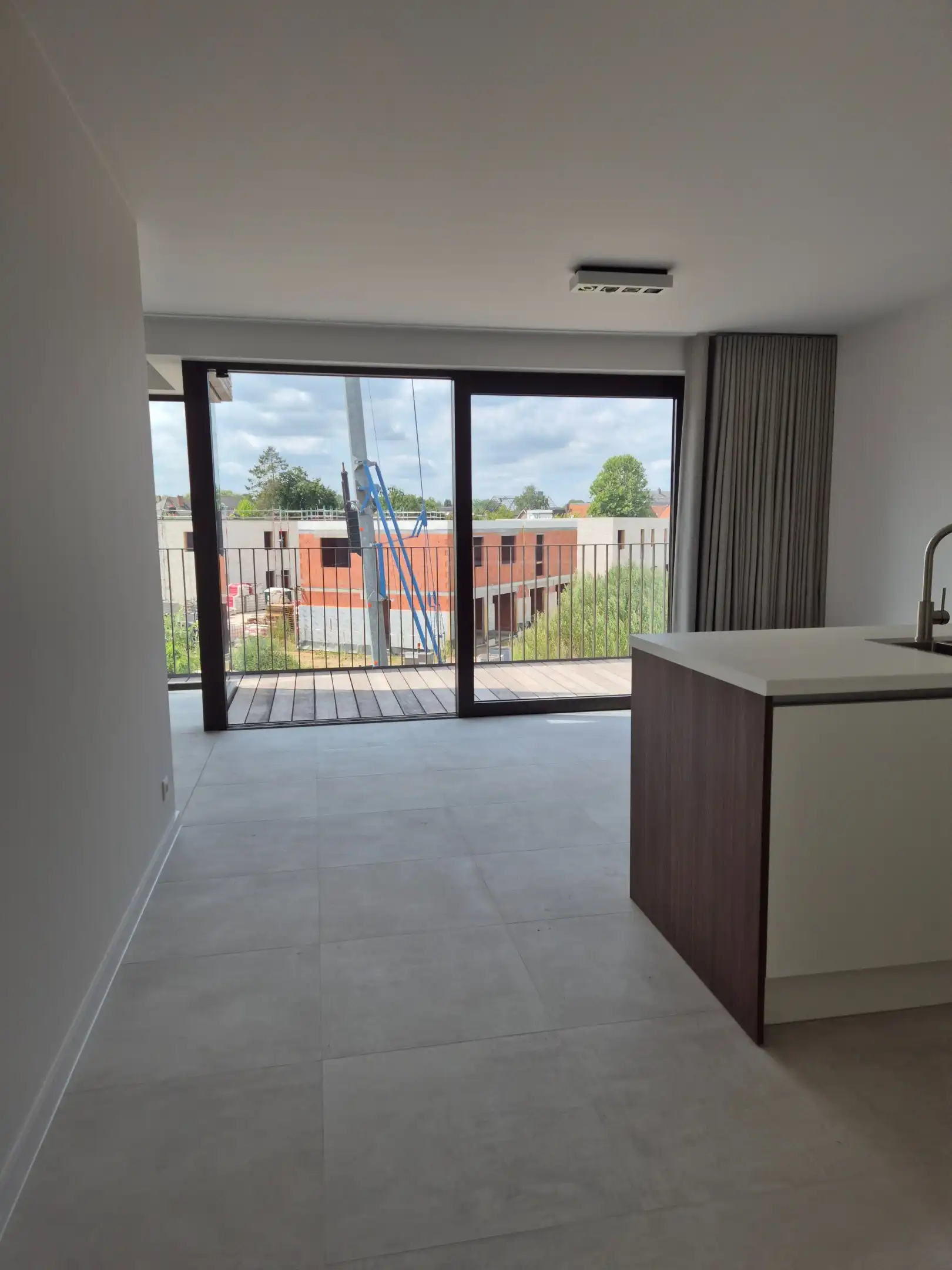 Nieuwbouwappartement met 2 slaapkamers en terras foto 3