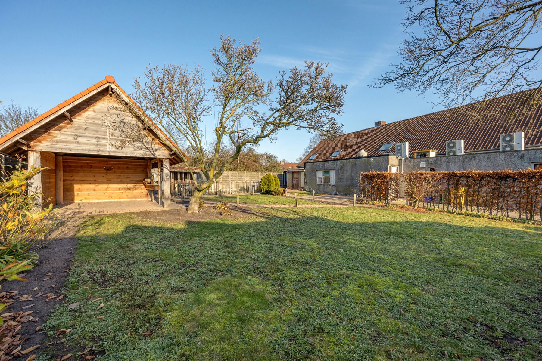 Handelspand (voorheen restaurant) met bovengelegen woonst op een perceel van 2.128 m². foto 25
