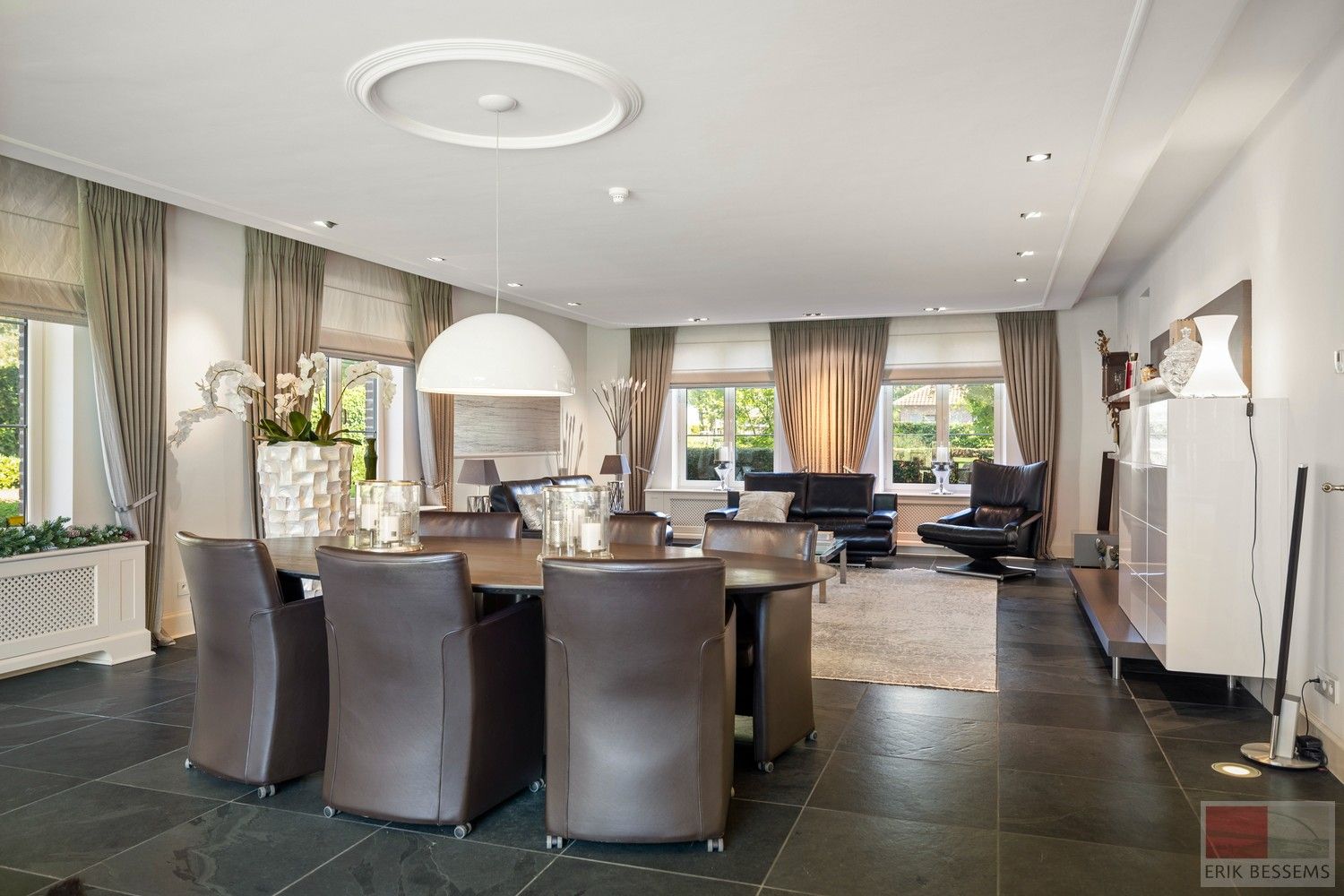 Exclusieve, luxueuze villa op toplocatie nabij Maastricht en de Euregio. foto 27