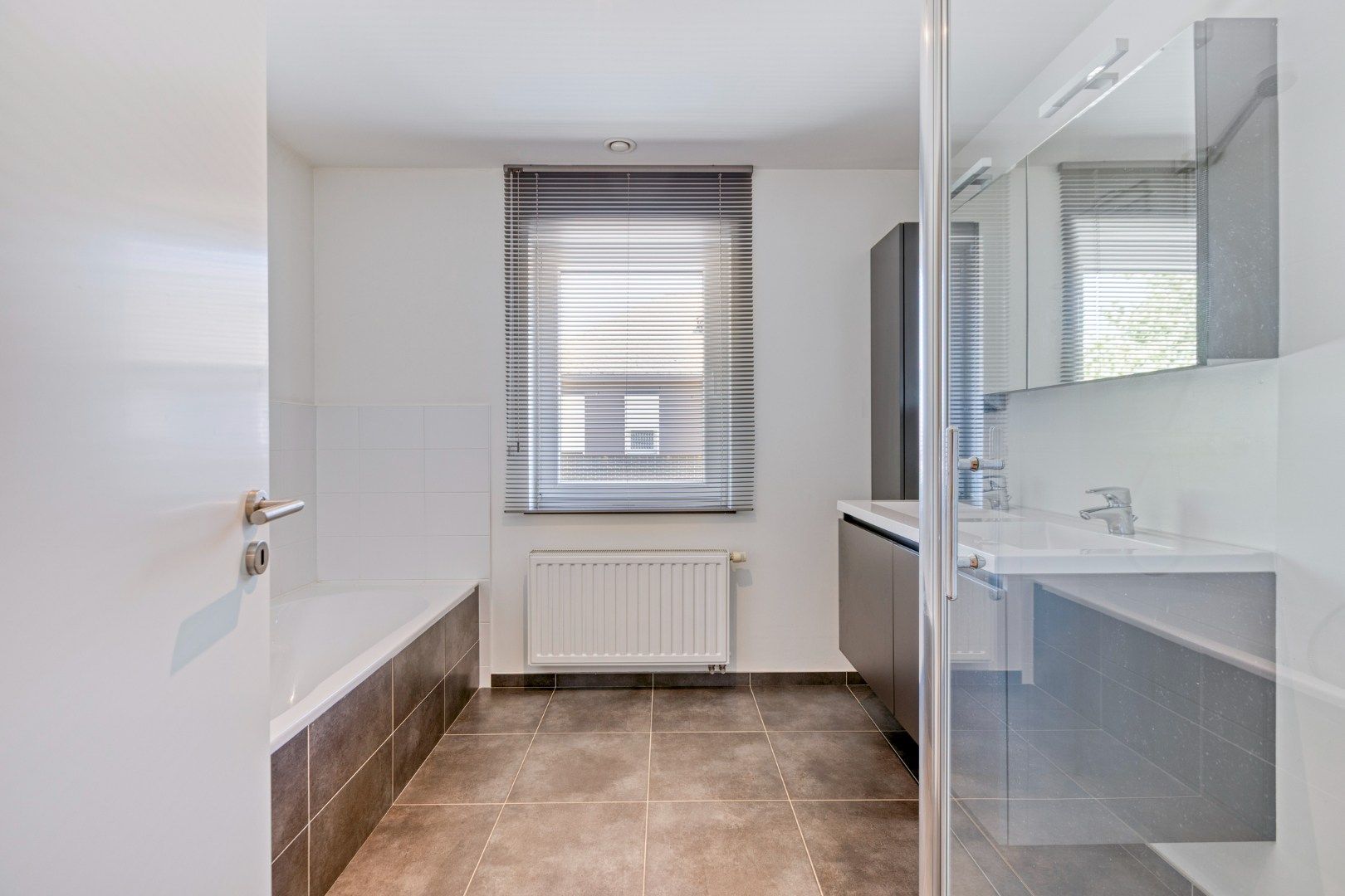 Recente woning in Balen - Olmen met dubbele garage !  foto 17