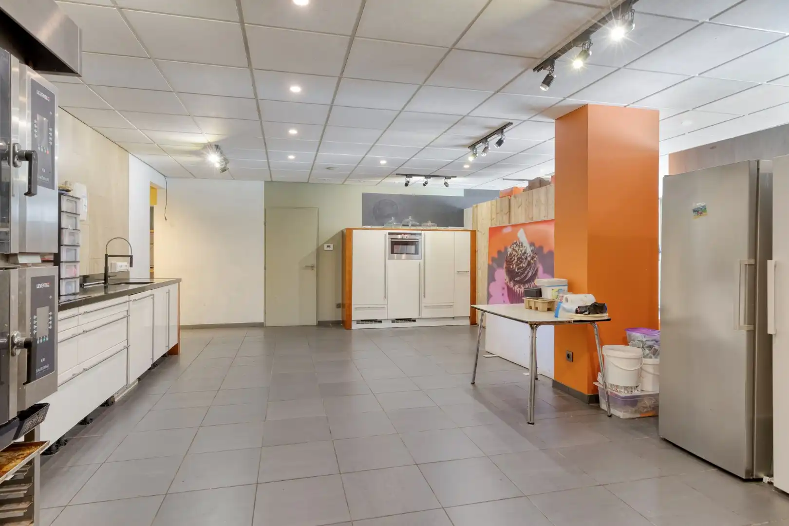 Commercieel handelspand op toplocatie met opsplitsingsmogelijkheden !  foto 8