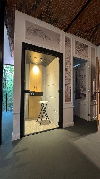 Trendy kantoor te huur vlakbij E40 in Drongen foto 13