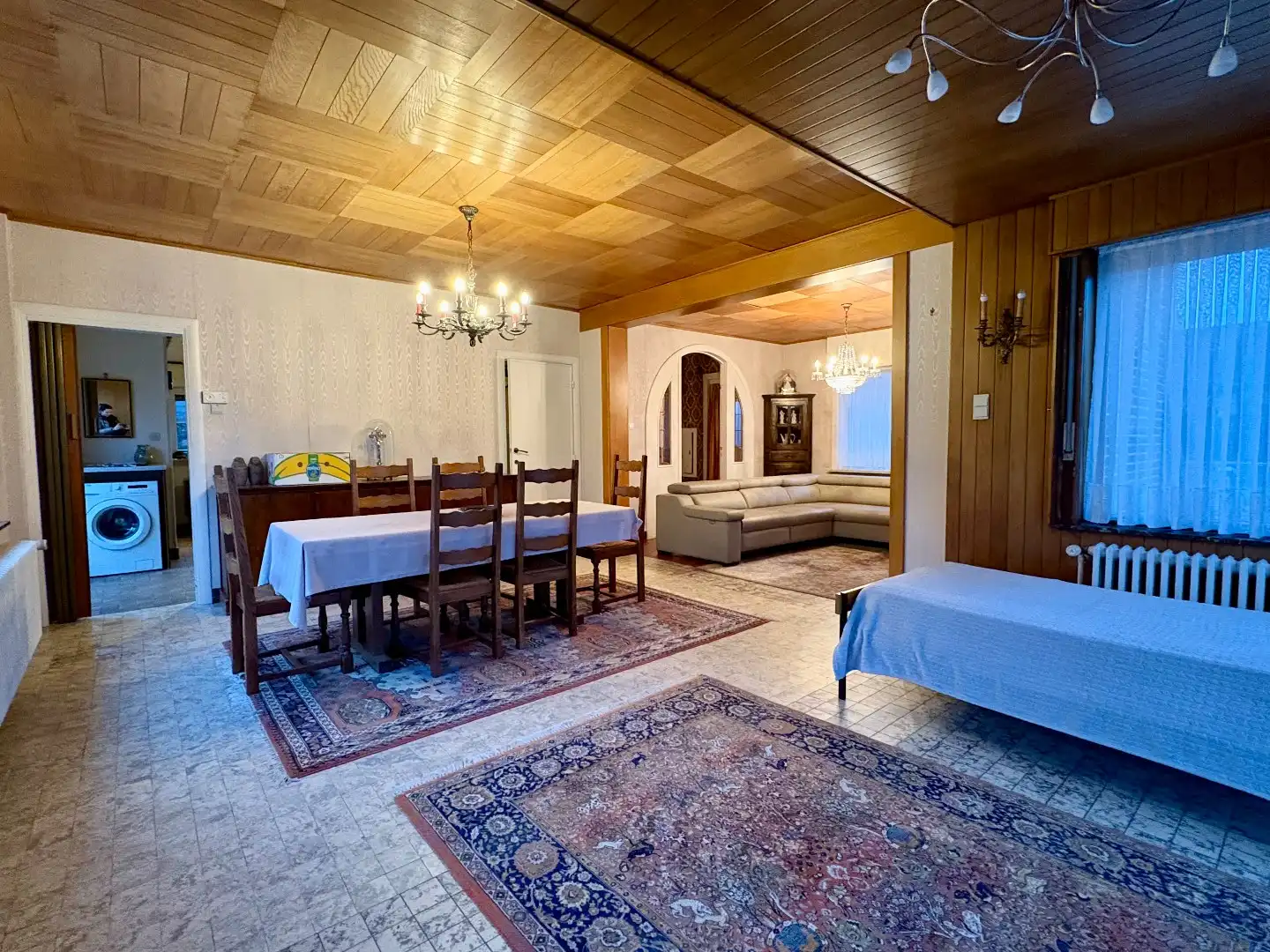 Alleenstaande woning te koop in Kuurne met ruime tuin, 3 slaapkamers en een topligging.  foto 6