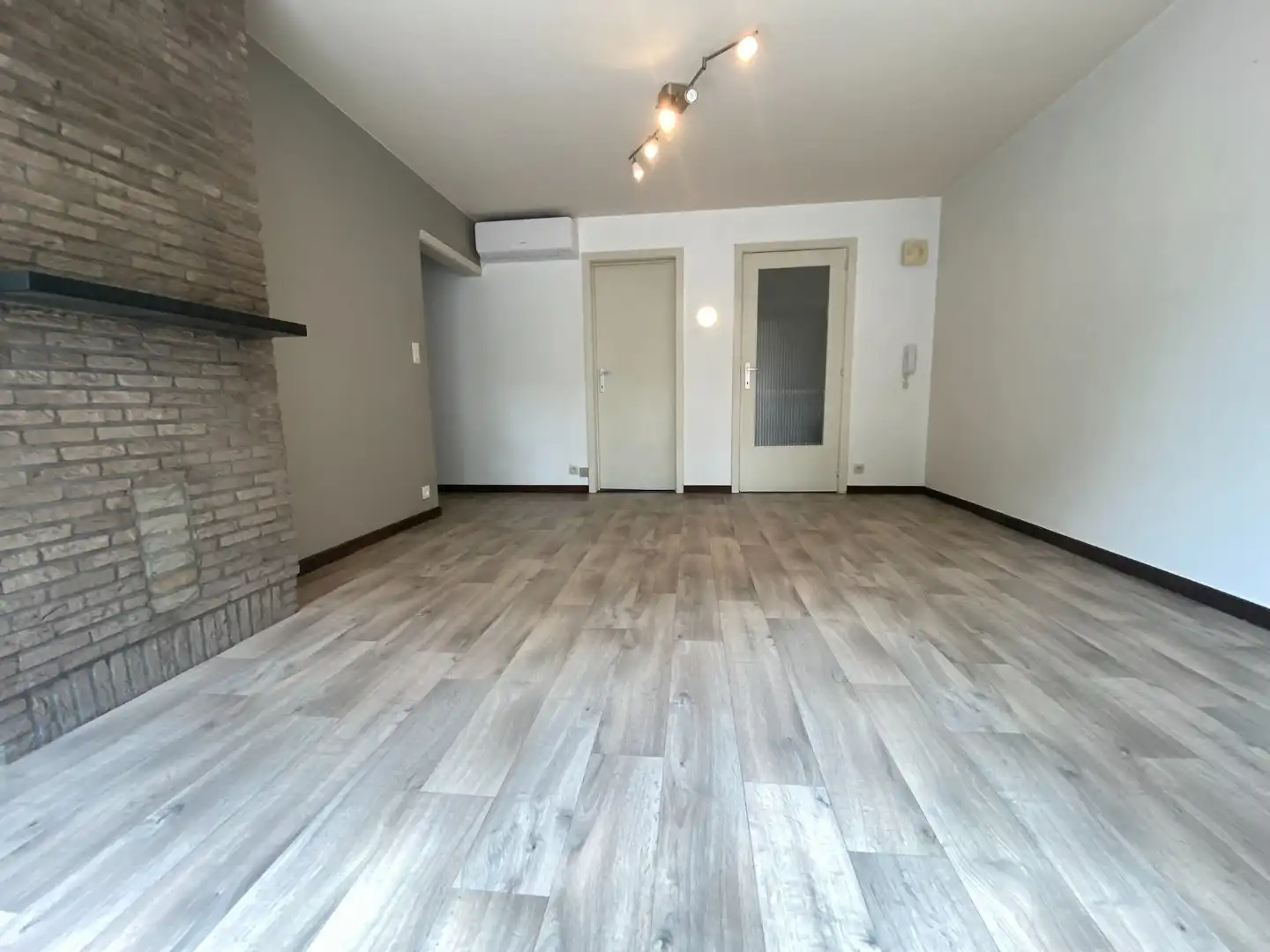 Appartement met 2 slaapkamers te Lokeren - Rand Centrum foto 3