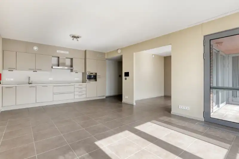 Ruime serviceflat met 1 slaapkamer (100 m²) in Senior Plaza te Willebroek foto 2