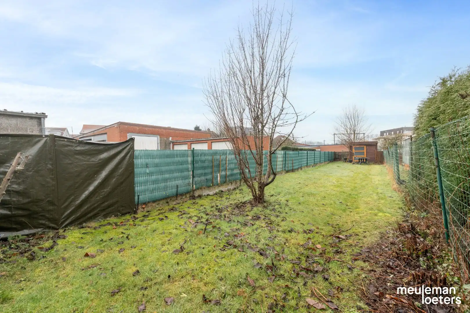 Halfopen verzorgde woning met garage en ruime tuin foto 17