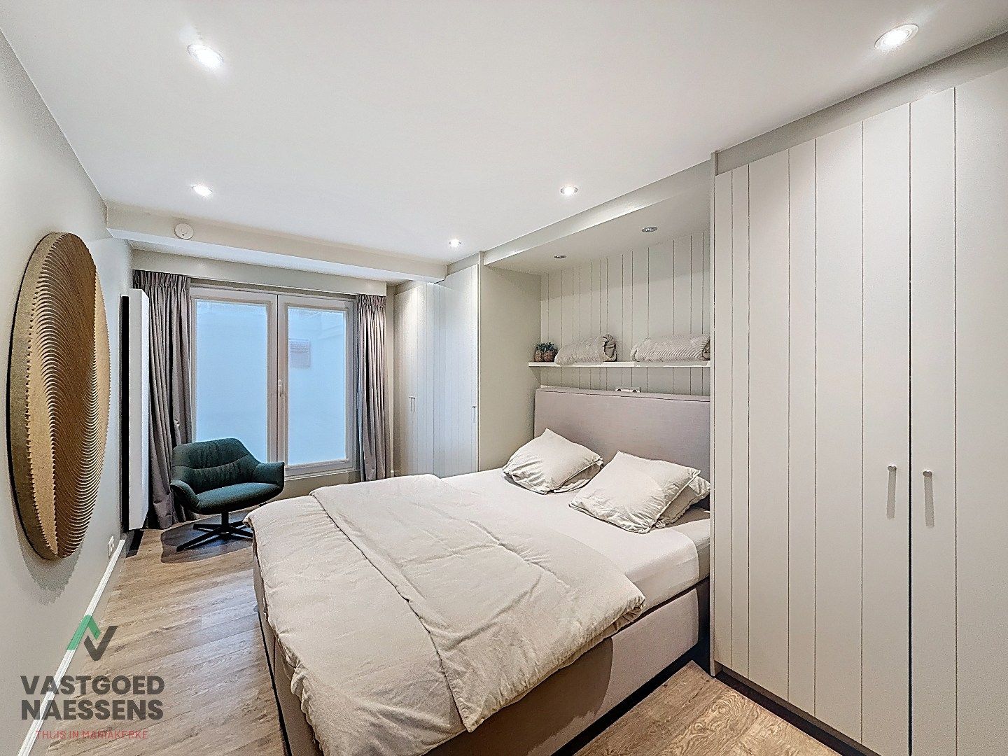 GEMEUBELD 2 SLPK APP MET ZICHT OP ZEE foto 9