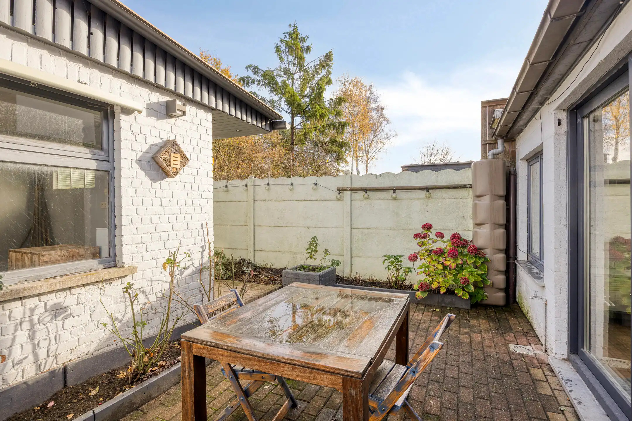 Ruime rijwoning op uitstekende locatie  foto 20