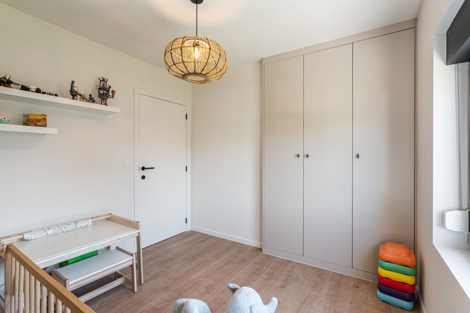 Stijlvolle designwoning met A-label in residentiële woonwijk. foto 34