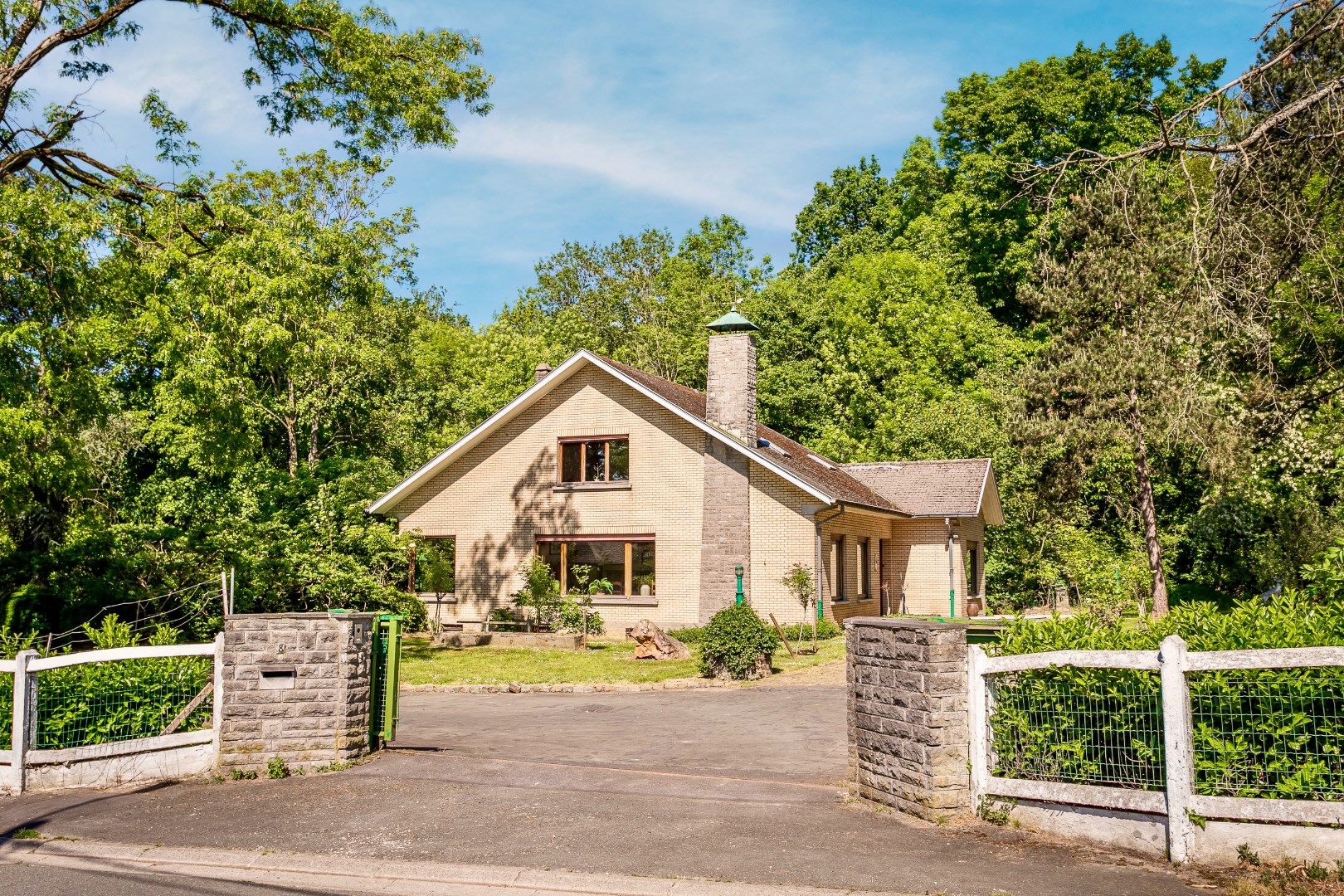 Ruime, charmante villa aan de rand van het Kluisbos foto 2