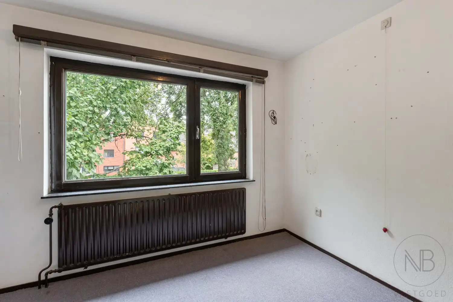 Rustig gelegen halfopen woning met 5 kamers in het centrum van Genk foto 14