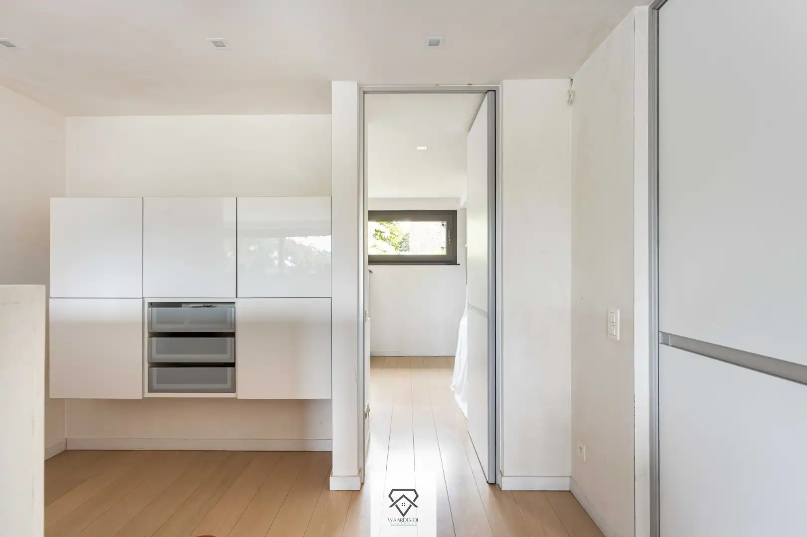 Tijdloze architectenwoning in het groene Louise-Marie te koop foto 17