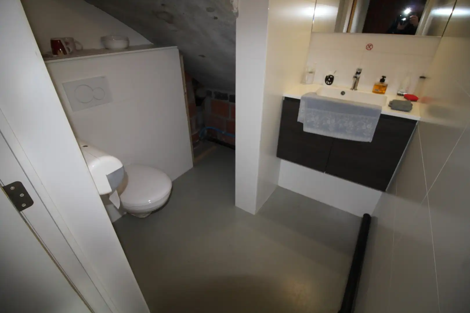 Modern bedrijfsgebouw van 540m² voor atelier- of opslagruimte op een perceel van 1.845m² foto 14