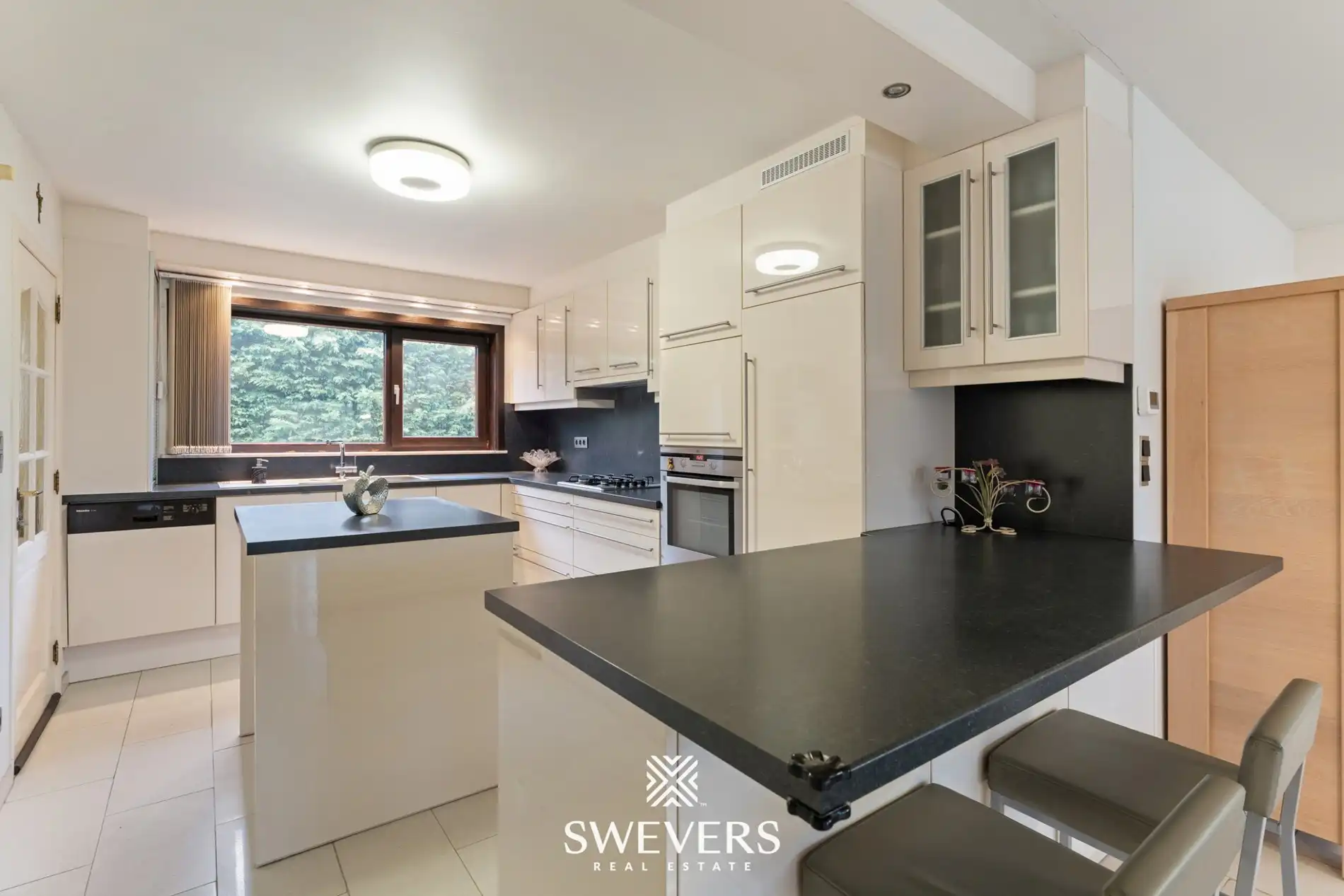 Gelijkvloerse woning met drie slaapkamers te Koersel  foto 12