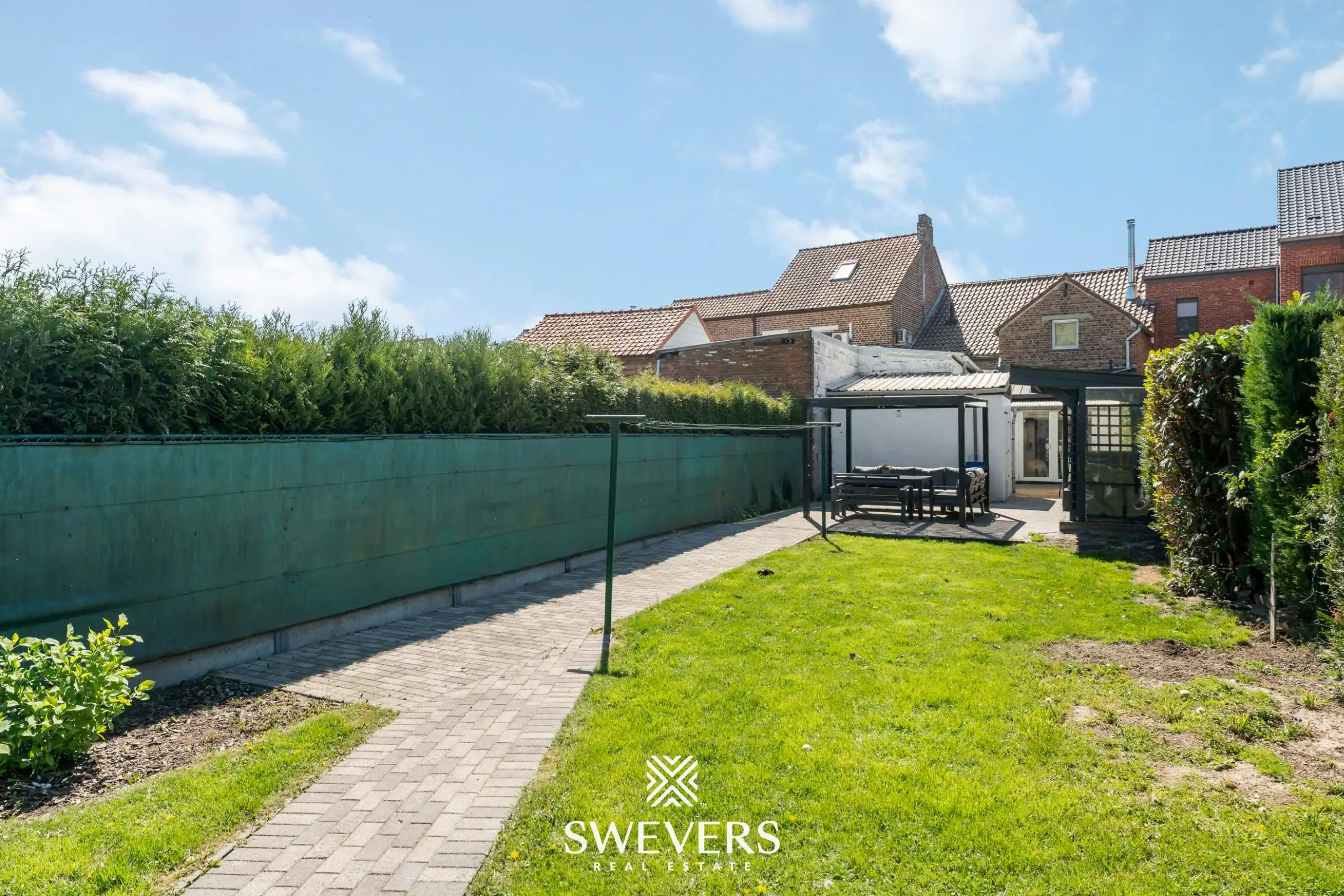 Instapklare, volledig gerenoveerde rijwoning met 3 slaapkamers en ruime tuin in Wellen foto 22