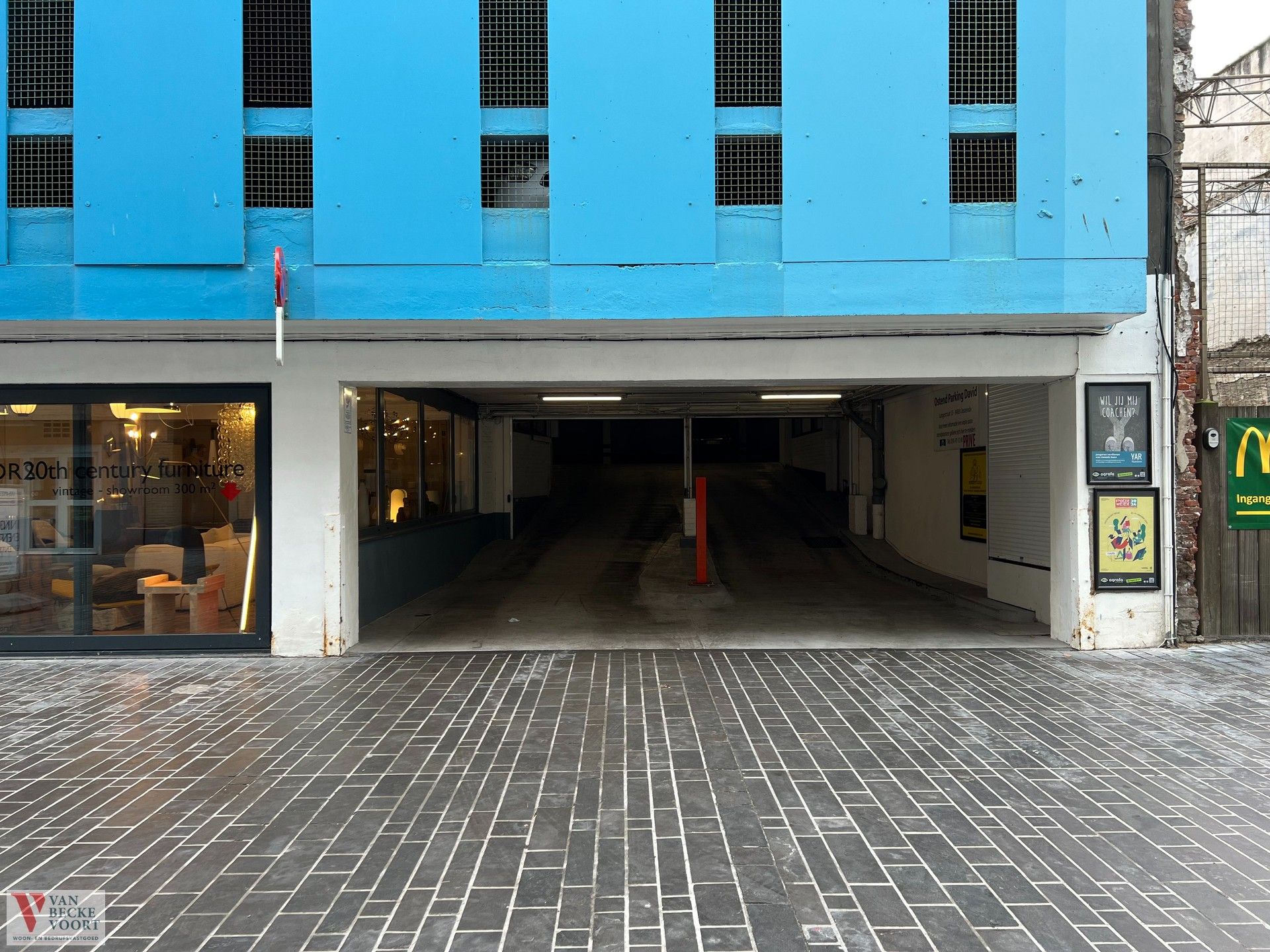 Staanplaats in volle centrum foto 5