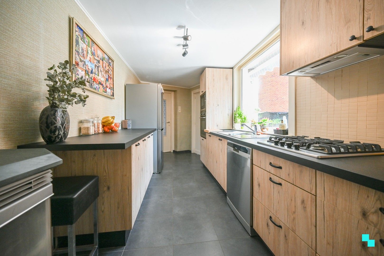 Halfopen woning met opslagruimte nabij centrum Izegem foto 9
