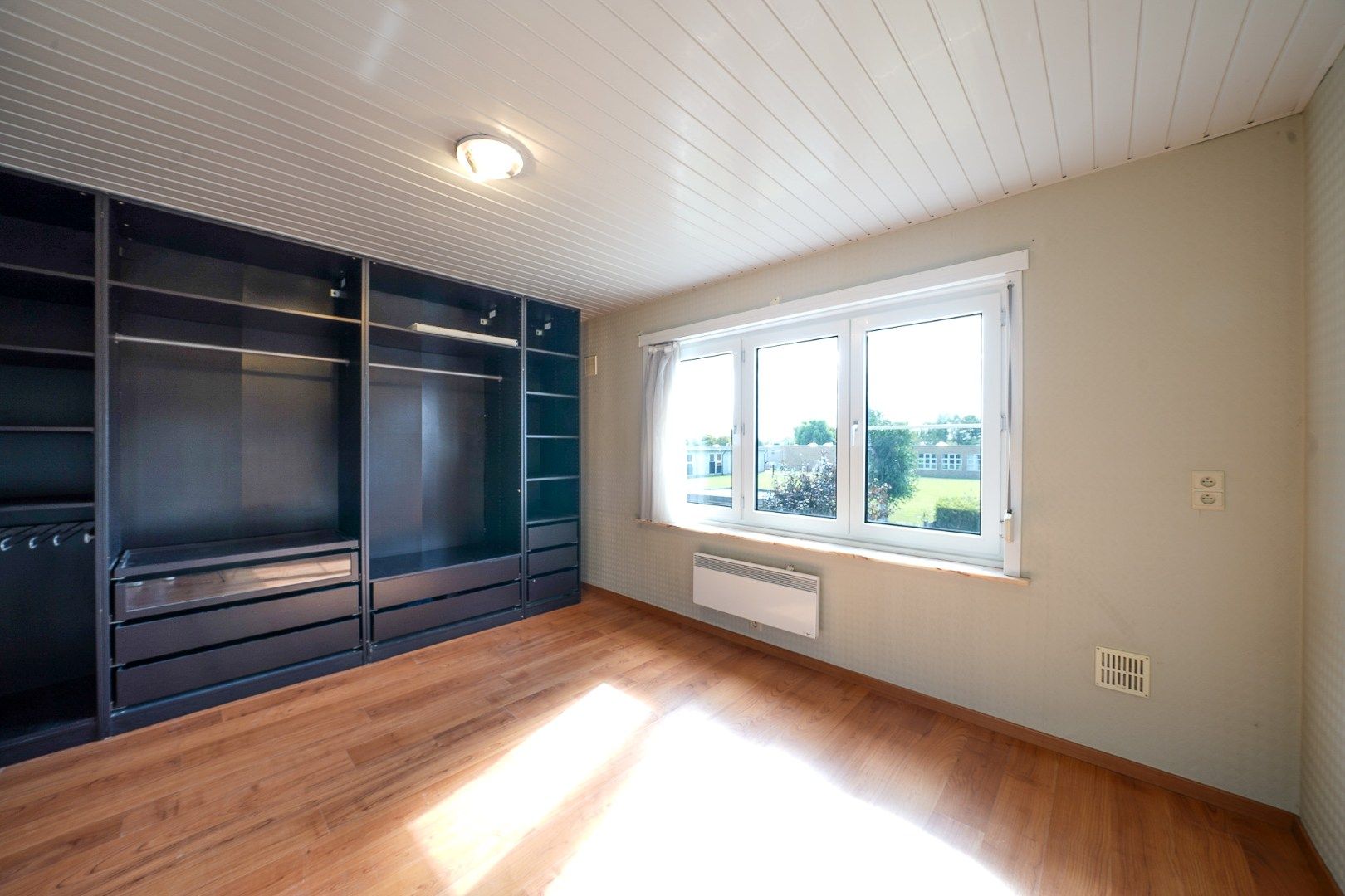 Gezinswoning met garage, zongerichte tuin te koop in Bredene foto 15